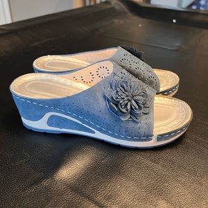 Brand New‎ Sandals 🟢